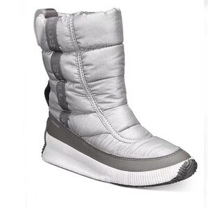 SOREL Out N About Puffy Grey Boots
